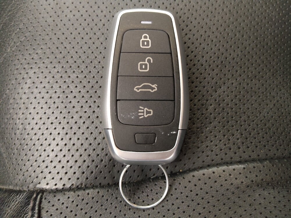 2017 Nissan Rogue in Springfield, MO 65807 - 18113927 32