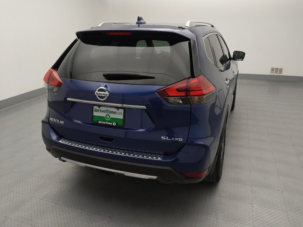 2017 Nissan Rogue in Springfield, MO 65807 - 18113927 7