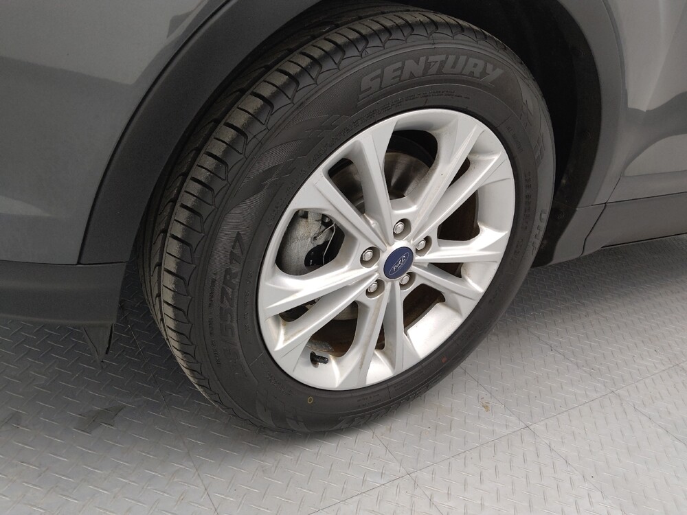 2018 Ford Escape in Springfield, MO 65807 - 18113929 31