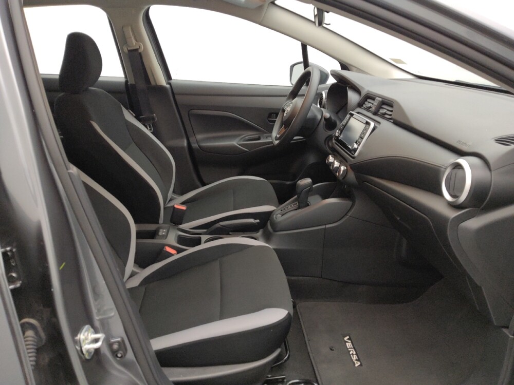 2025 Nissan Versa in St. Louis, MO 63136 - 18113934 21