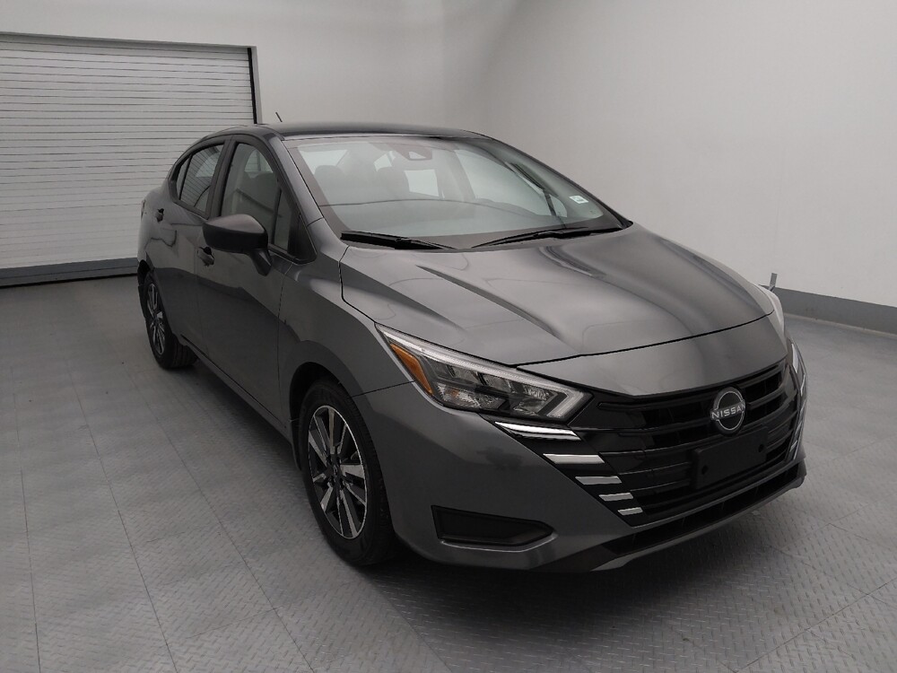 2025 Nissan Versa in St. Louis, MO 63136 - 18113934 13