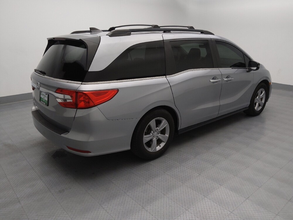 2018 Honda Odyssey in Springfield, MO 65807 - 18113936 10