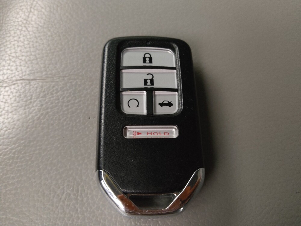 2018 Honda Odyssey in Springfield, MO 65807 - 18113936 32