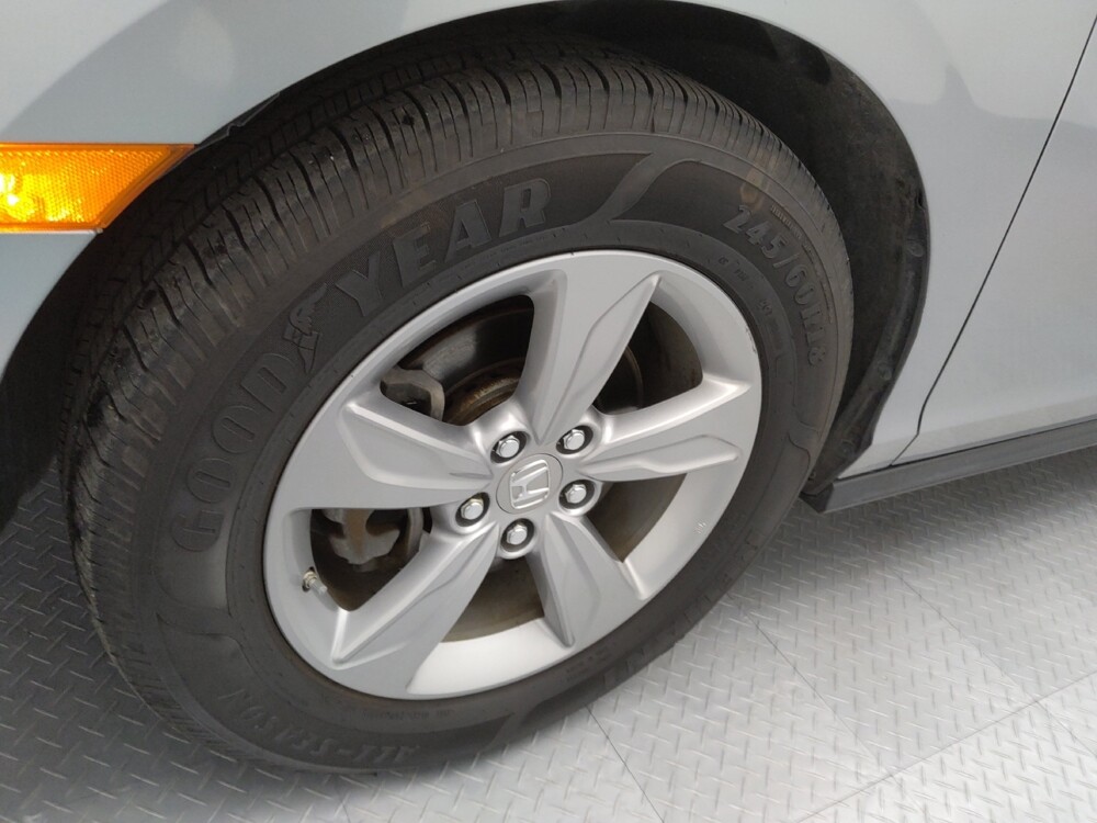 2018 Honda Odyssey in Springfield, MO 65807 - 18113936 31