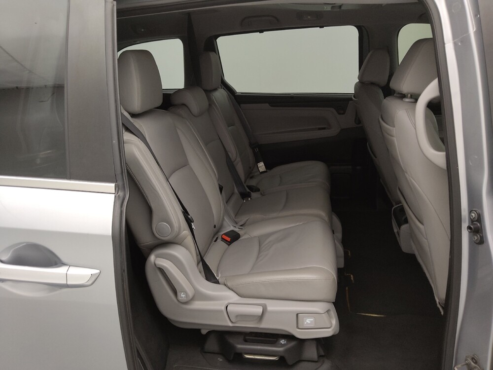 2018 Honda Odyssey in Springfield, MO 65807 - 18113936 19