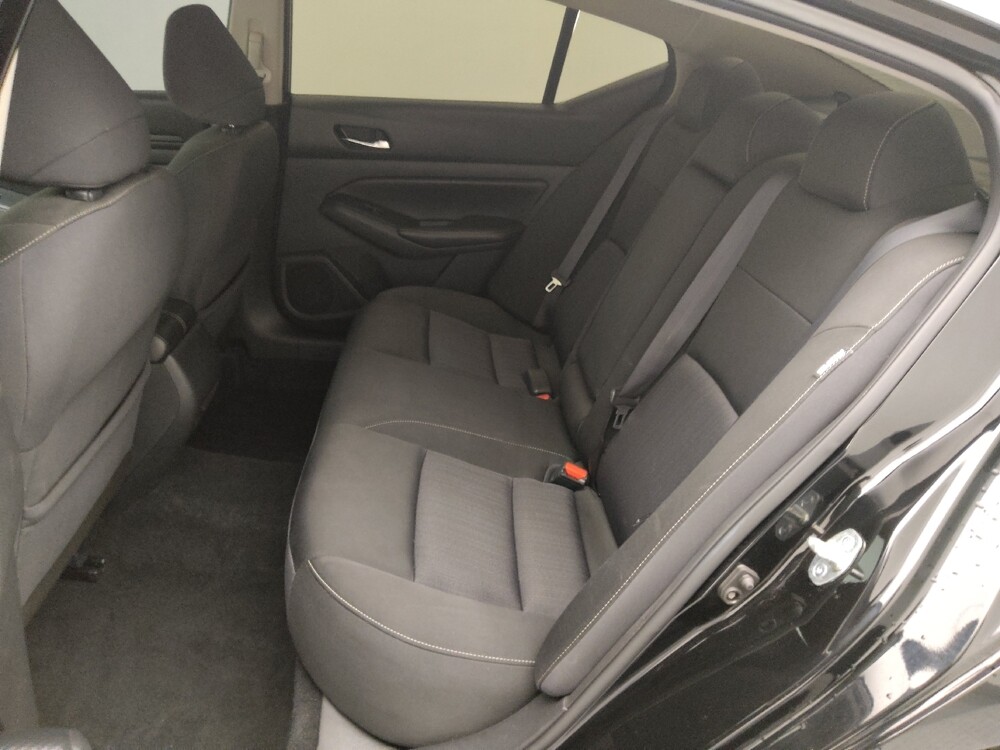 2019 Nissan Altima in Springfield, MO 65807 - 18113937 18