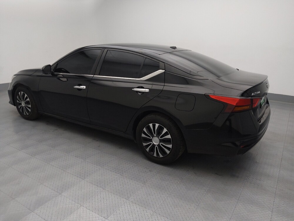2019 Nissan Altima in Springfield, MO 65807 - 18113937 3