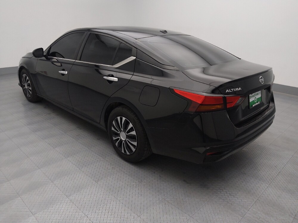 2019 Nissan Altima in Springfield, MO 65807 - 18113937 5