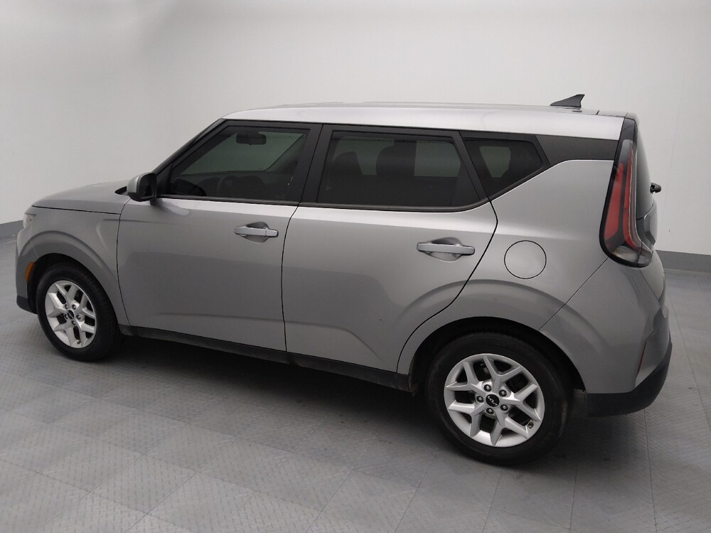2023 Kia Soul in St. Louis, MO 63136 - 18113940 3