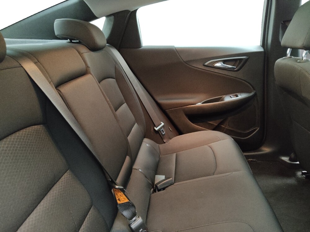 2023 Chevrolet Malibu in Midlothian, IL 60445 - 18113941 19