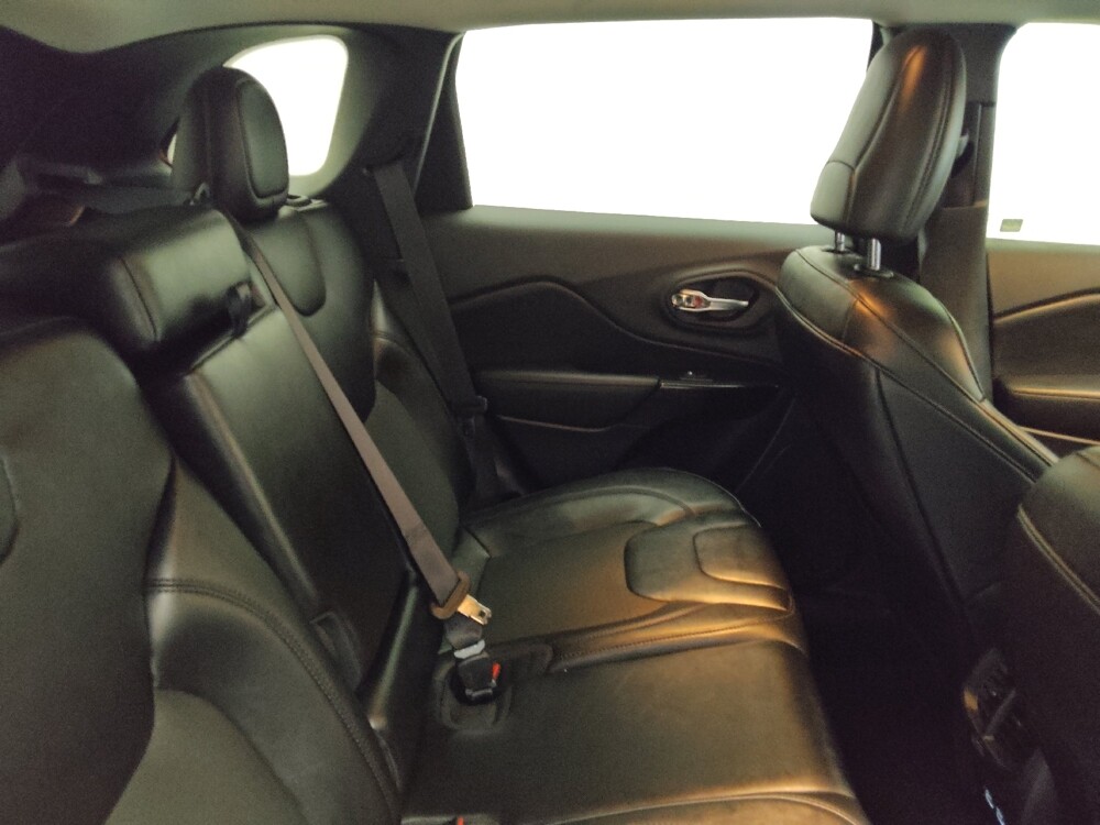 2021 Jeep Cherokee in Peoria, IL 61615 - 18113942 19