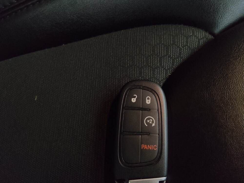 2021 Jeep Cherokee in Peoria, IL 61615 - 18113942 32