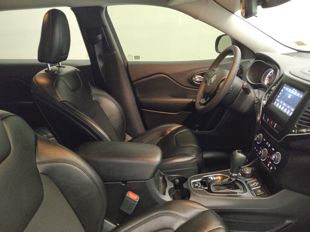 2021 Jeep Cherokee in Peoria, IL 61615 - 18113942 21