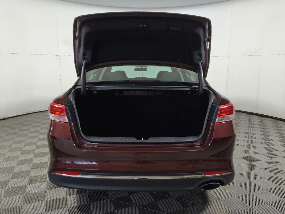 2018 Kia Optima in Midlothian, IL 60445 - 18113945 29