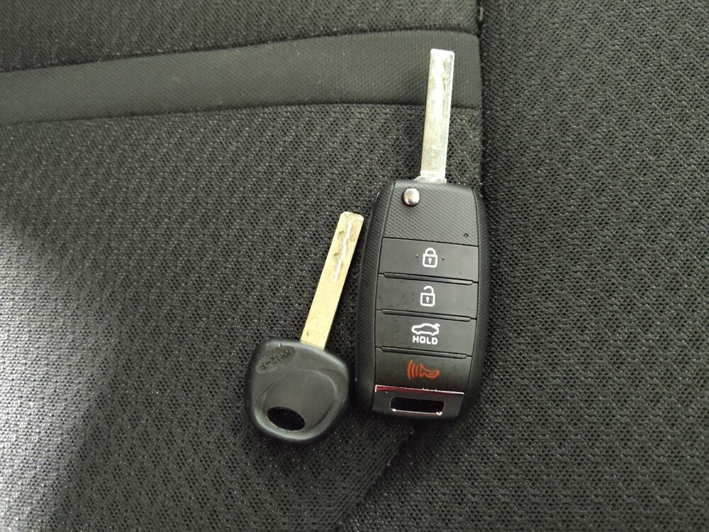 2018 Kia Optima in Midlothian, IL 60445 - 18113945 32