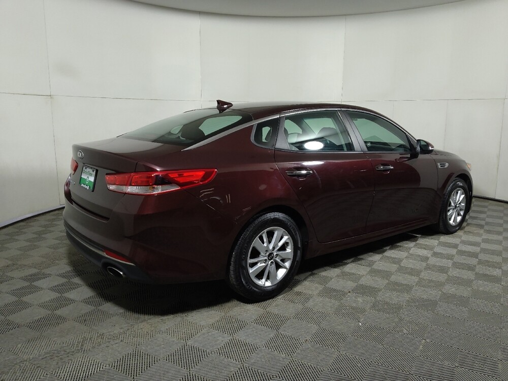 2018 Kia Optima in Midlothian, IL 60445 - 18113945 10