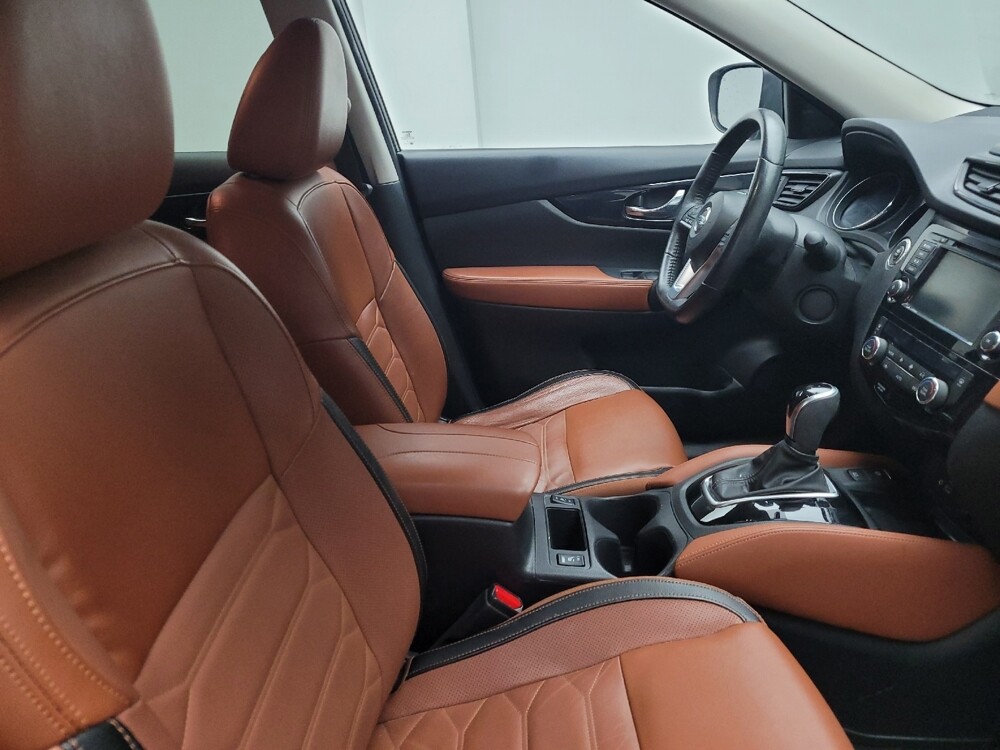 2019 Nissan Rogue in Eastpointe, MI 48021 - 18113949 21