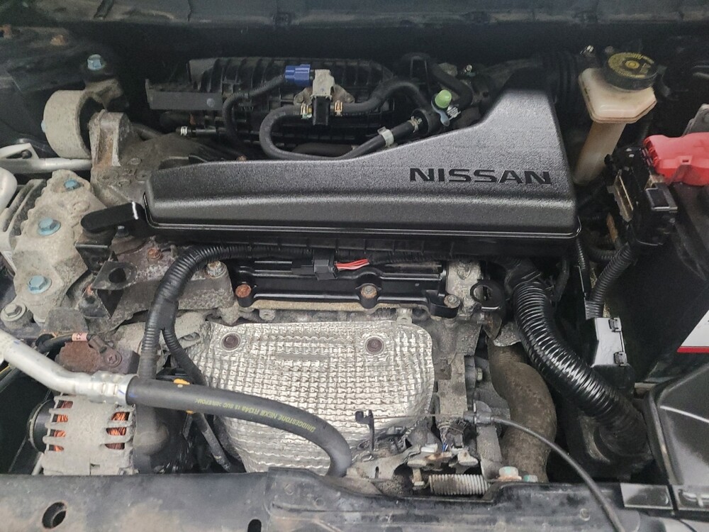 2016 Nissan Rogue in Eastpointe, MI 48021 - 18113952 30