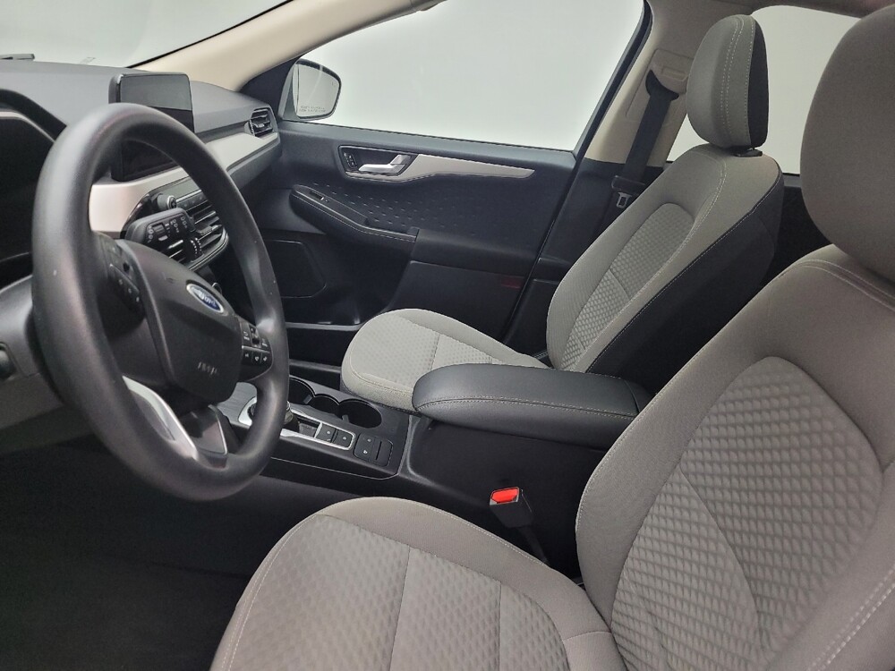 2020 Ford Escape in Taylor, MI 48180 - 18113956 17