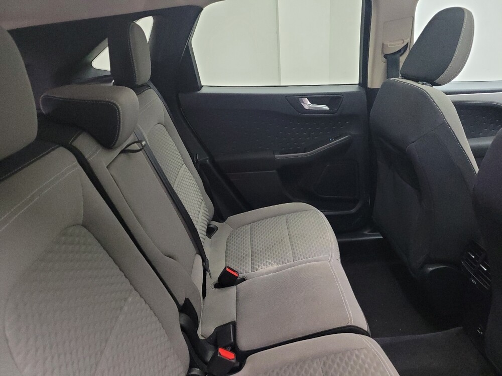 2020 Ford Escape in Taylor, MI 48180 - 18113956 19