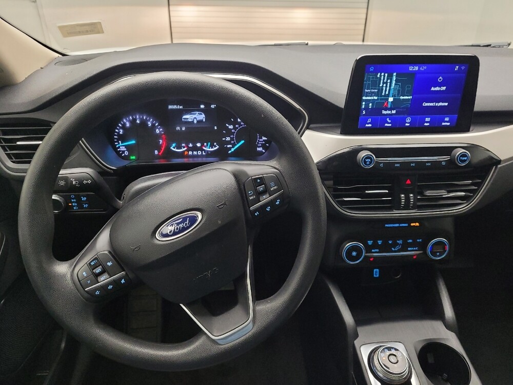 2020 Ford Escape in Taylor, MI 48180 - 18113956 22