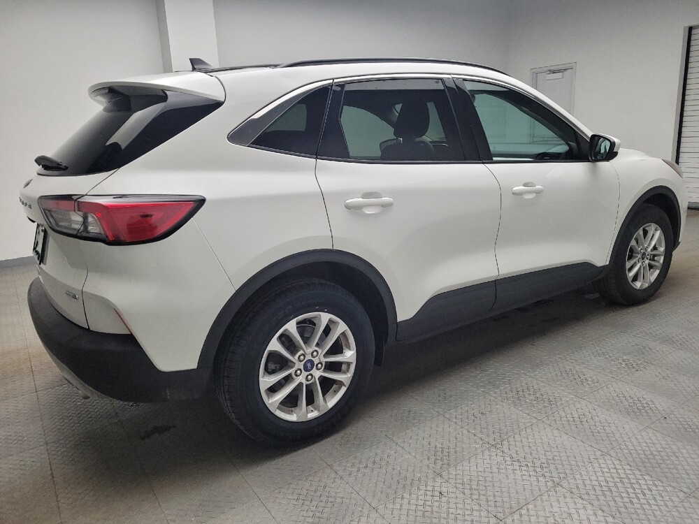 2020 Ford Escape in Taylor, MI 48180 - 18113956 10