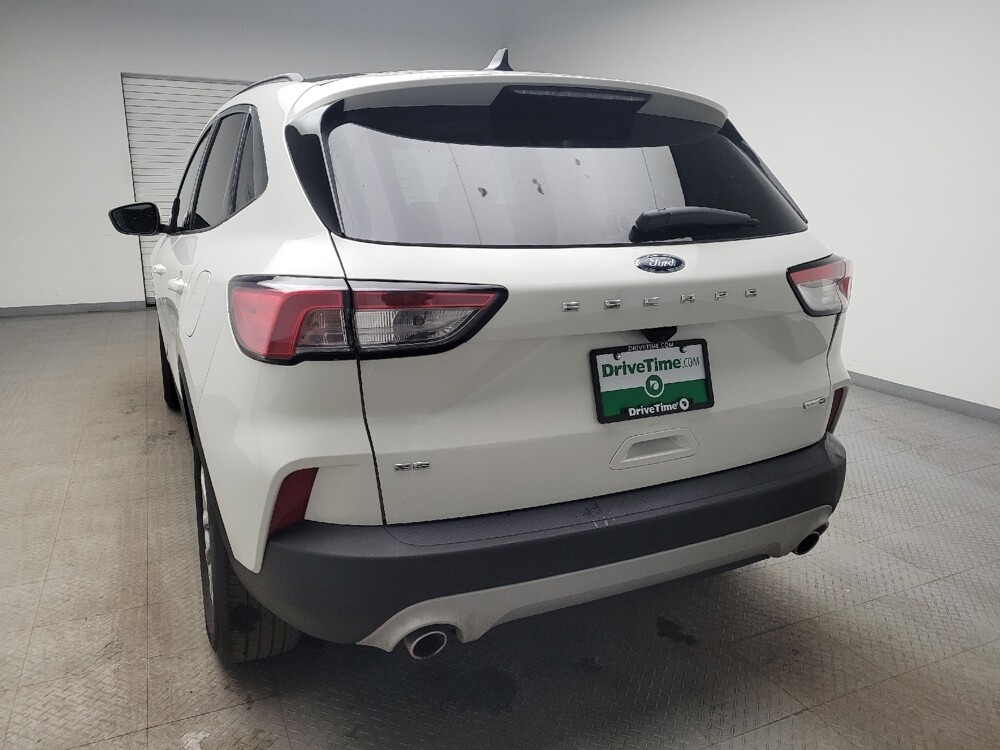 2020 Ford Escape in Taylor, MI 48180 - 18113956 6