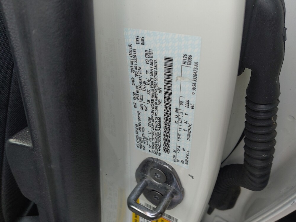 2020 Ford Escape in Taylor, MI 48180 - 18113956 33