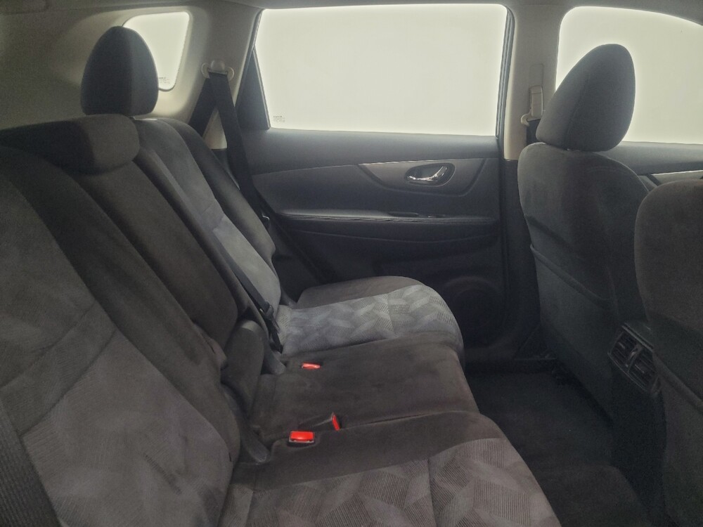 2015 Nissan Rogue in Indianapolis, IN 46222 - 18113961 19