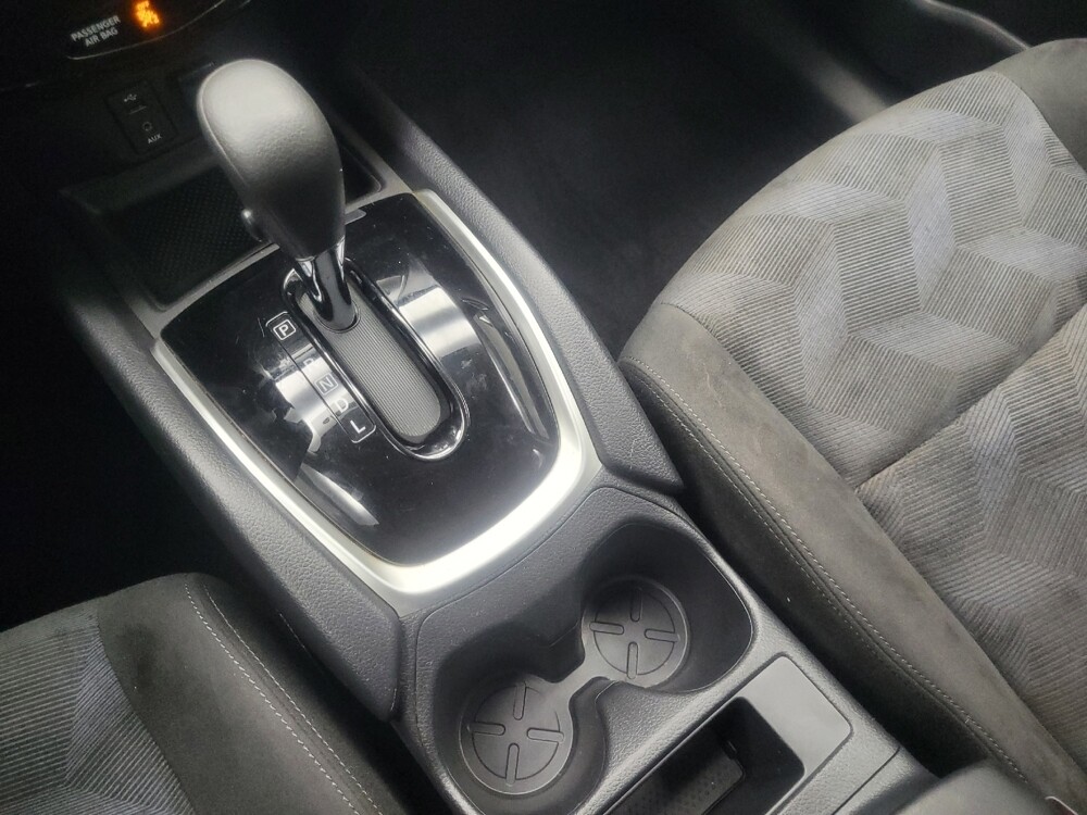 2015 Nissan Rogue in Indianapolis, IN 46222 - 18113961 26