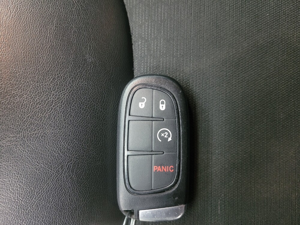 2020 Jeep Cherokee in Ft Wayne, IN 46805 - 18113966 32