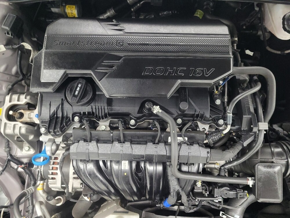 2025 Hyundai Elantra in Ft Wayne, IN 46805 - 18113969 30