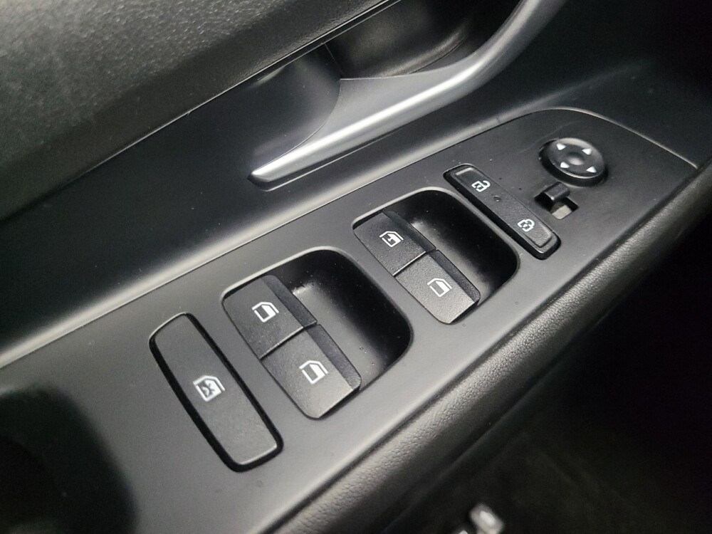 2025 Hyundai Elantra in Ft Wayne, IN 46805 - 18113969 27