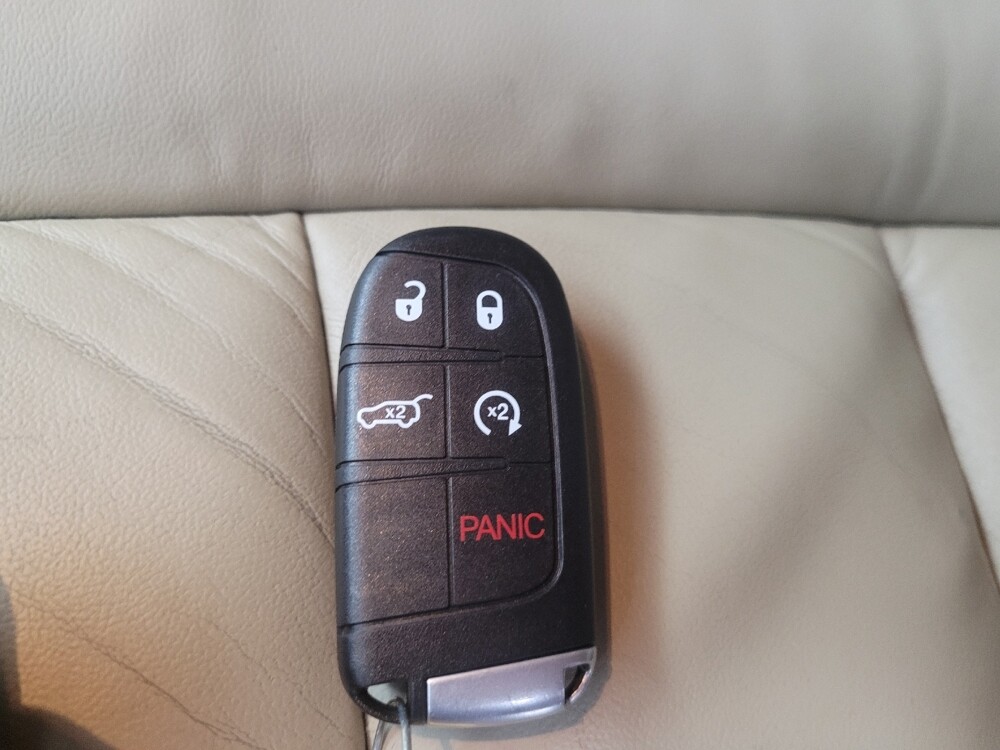 2018 Jeep Grand Cherokee in Indianapolis, IN 46219 - 18113970 32