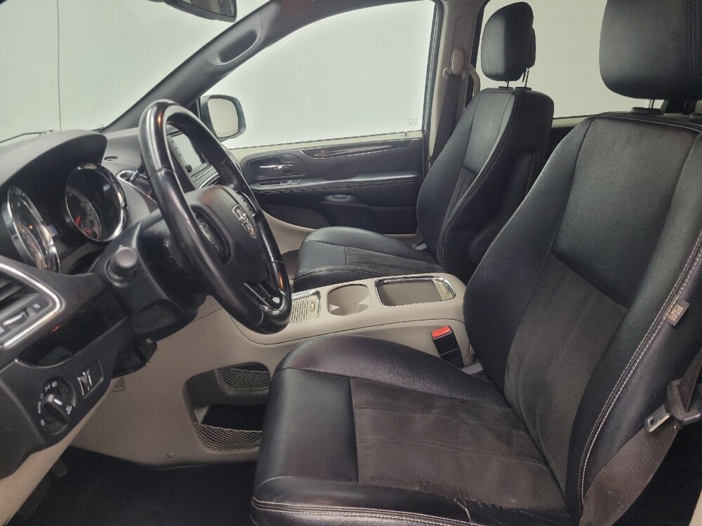 2019 Dodge Grand Caravan in Indianapolis, IN 46219 - 18113971 17