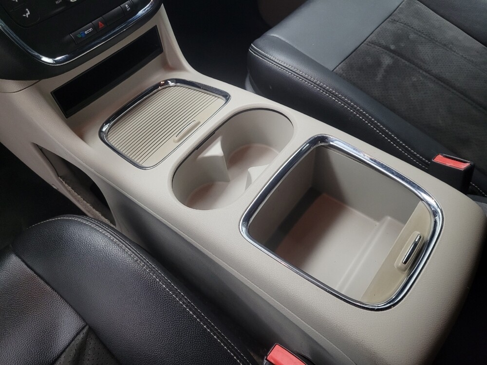 2019 Dodge Grand Caravan in Indianapolis, IN 46219 - 18113971 26