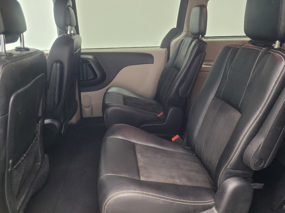 2019 Dodge Grand Caravan in Indianapolis, IN 46219 - 18113971 18