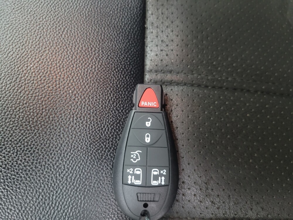 2019 Dodge Grand Caravan in Indianapolis, IN 46219 - 18113971 32