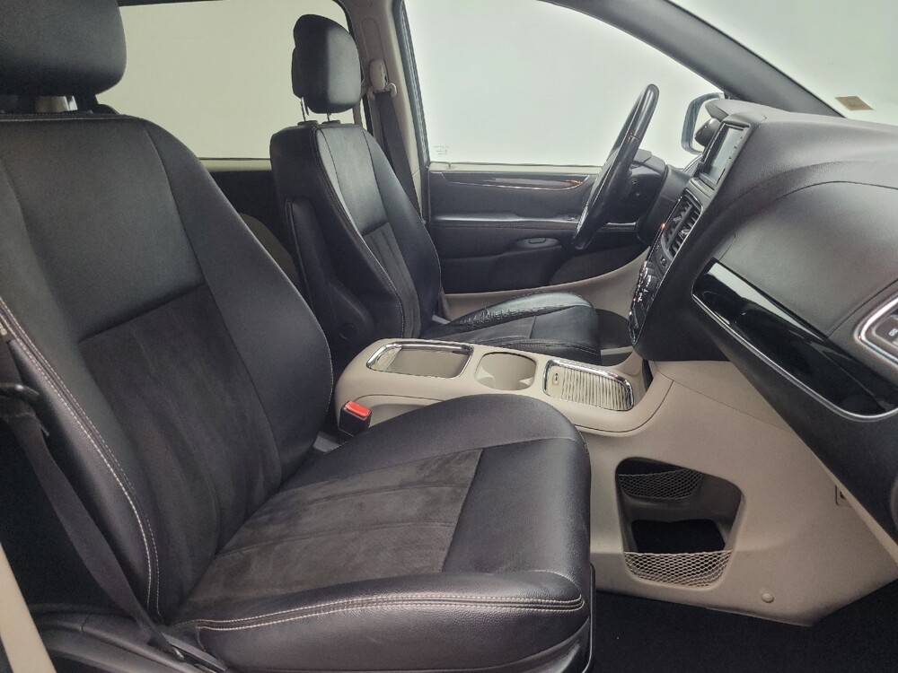 2019 Dodge Grand Caravan in Indianapolis, IN 46219 - 18113971 21