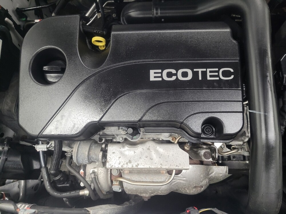 2022 Chevrolet Equinox in Indianapolis, IN 46222 - 18113972 30