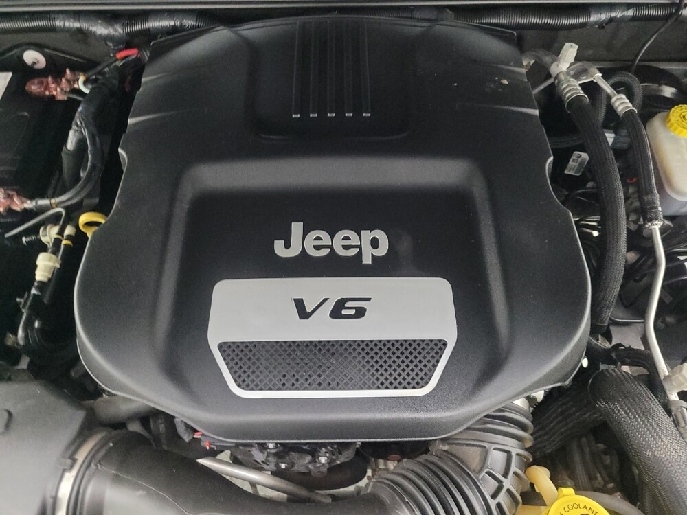 2018 Jeep Wrangler in Indianapolis, IN 46222 - 18113973 30