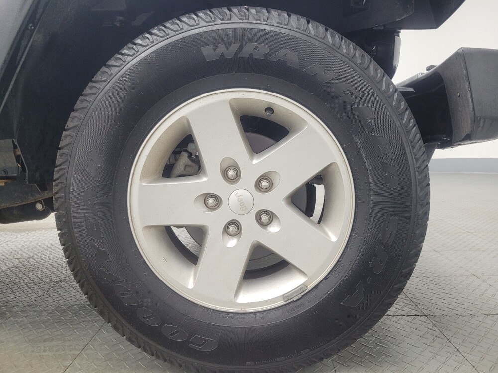 2018 Jeep Wrangler in Indianapolis, IN 46222 - 18113973 31