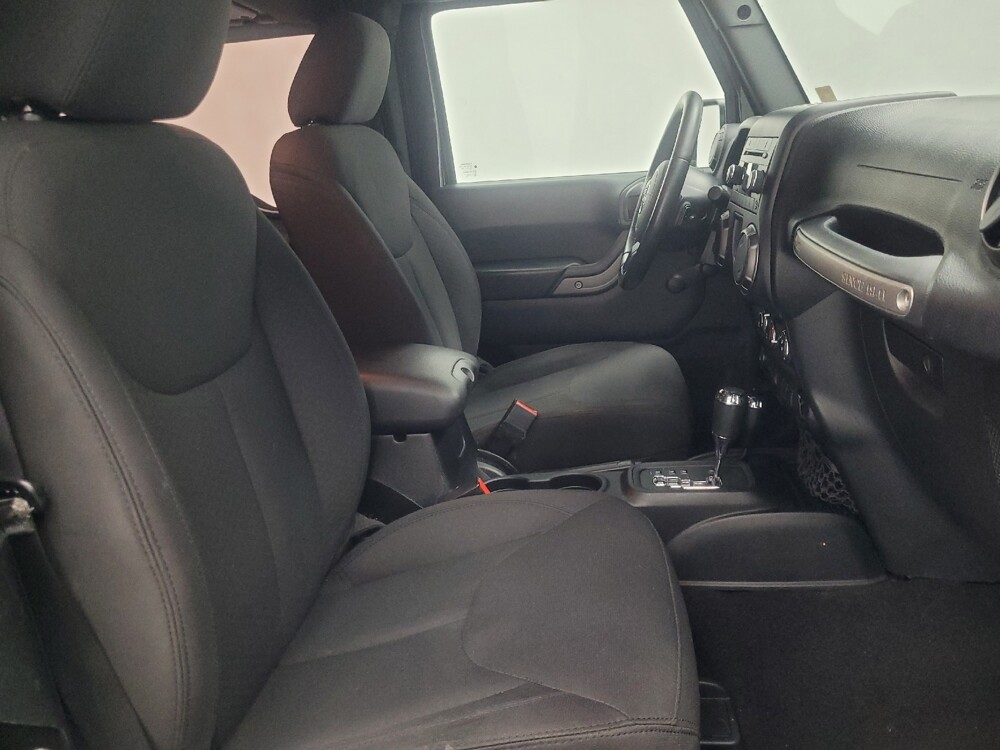 2018 Jeep Wrangler in Indianapolis, IN 46222 - 18113973 21