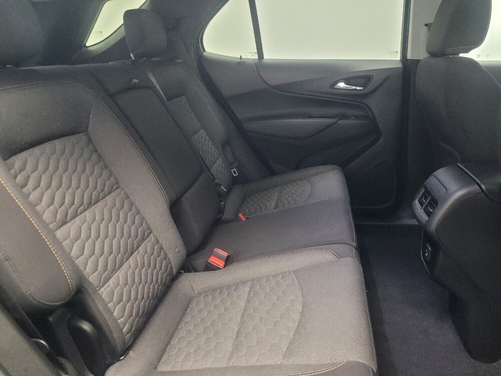 2020 Chevrolet Equinox in Indianapolis, IN 46222 - 18113975 19