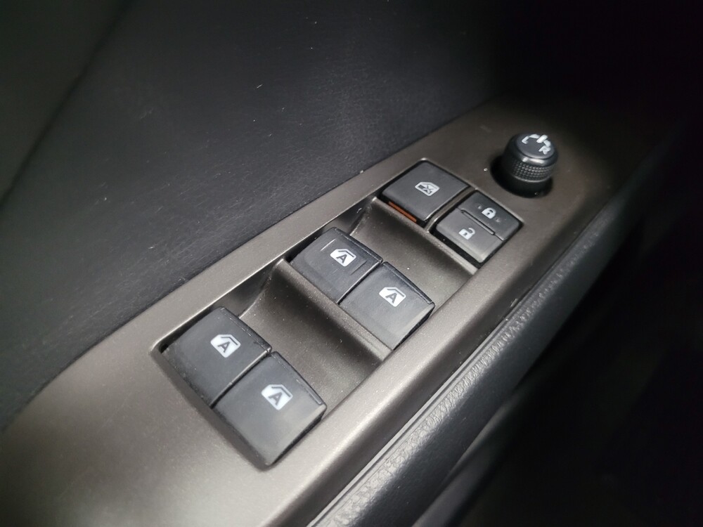 2021 Toyota Camry in Ft Wayne, IN 46805 - 18113983 27