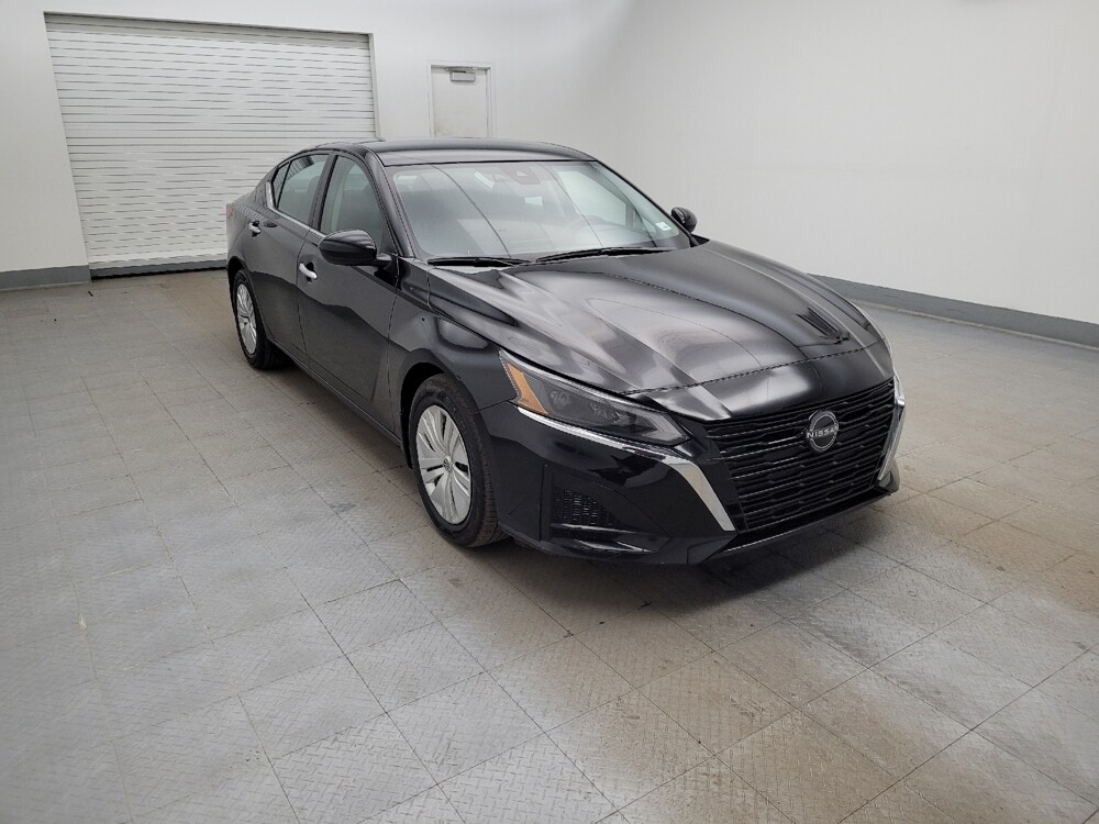 2023 Nissan Altima in Fairfield, OH 45014 - 18113987 13