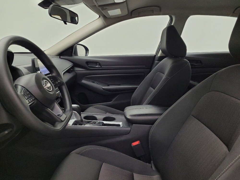 2023 Nissan Altima in Fairfield, OH 45014 - 18113987 17