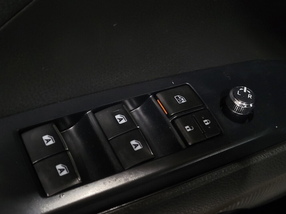 2018 Toyota Camry in Pittsburgh, PA 15237 - 18113990 27