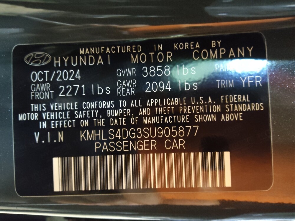 2025 Hyundai Elantra in Charleston, SC 29414 - 18113996 33