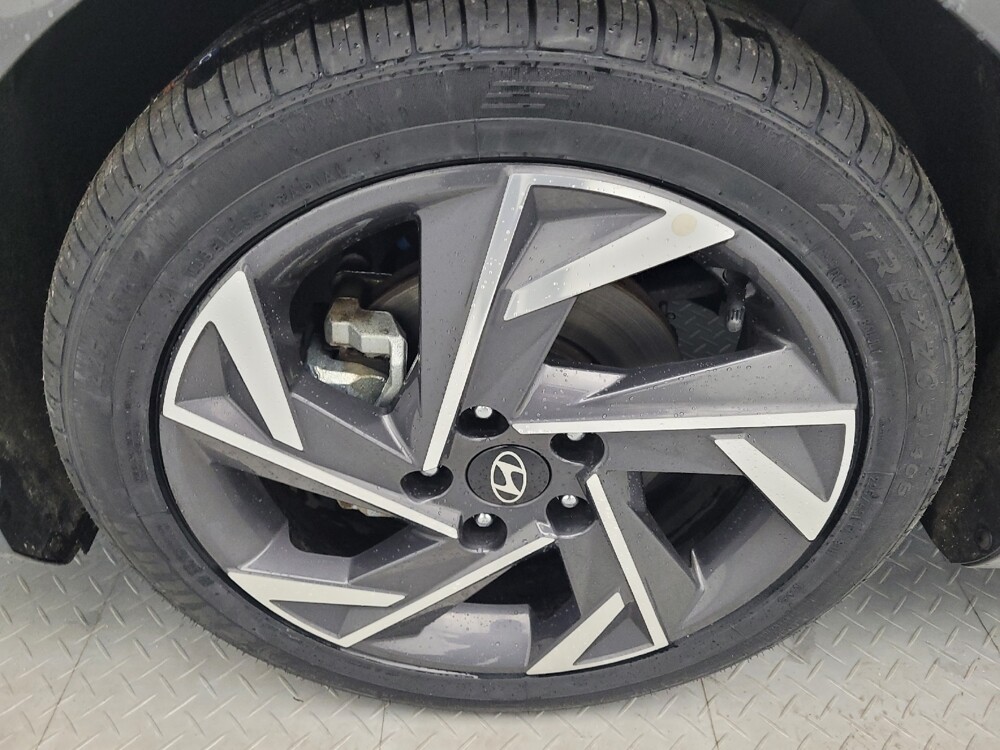 2025 Hyundai Elantra in Charleston, SC 29414 - 18113996 31